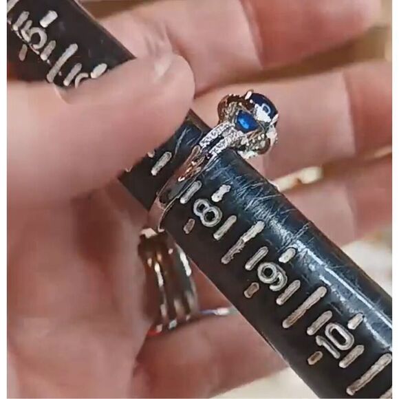 New Sterling Silver 925 Star Sapphire and Faux Diamond Ring size 7.75 - Picture 5 of 5